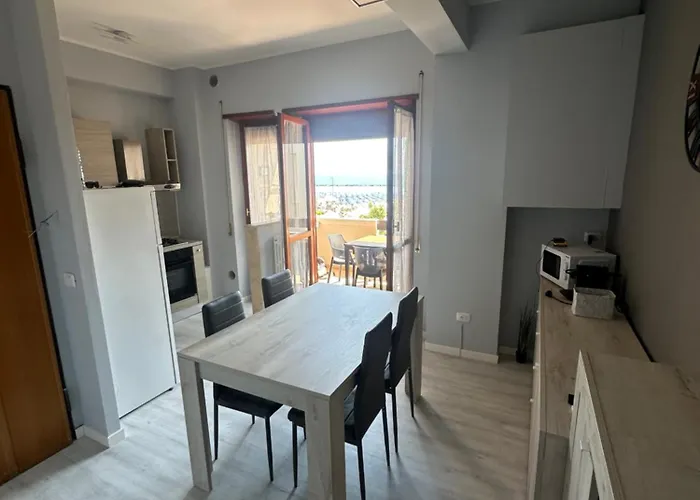 Апартаменты Manna Sul Mare Villa Rosa Di Martinsicuro